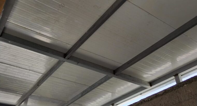 تنفيذ وتركيب أعمال مظلات وسواتر وهناجر في المملكة