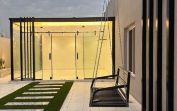 بناء ملحق مجلس زجاج خارجي في الرياض 0551033861