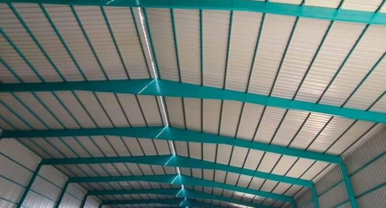 بناء هناجر حديد ومستودعات ساندوتش بانل في الرياض